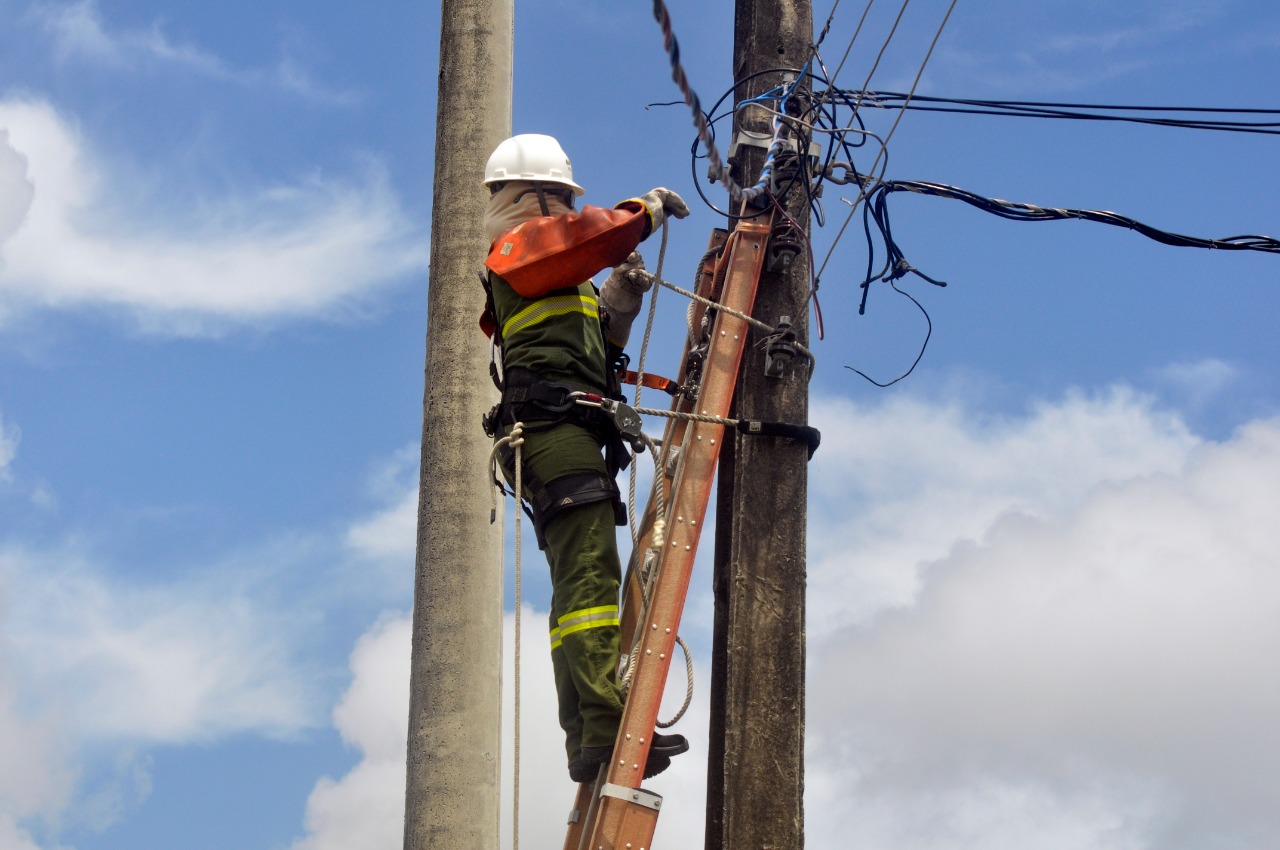 Eletricistas_Neoenergia_Cosern_Divulgação_09092022.jpg